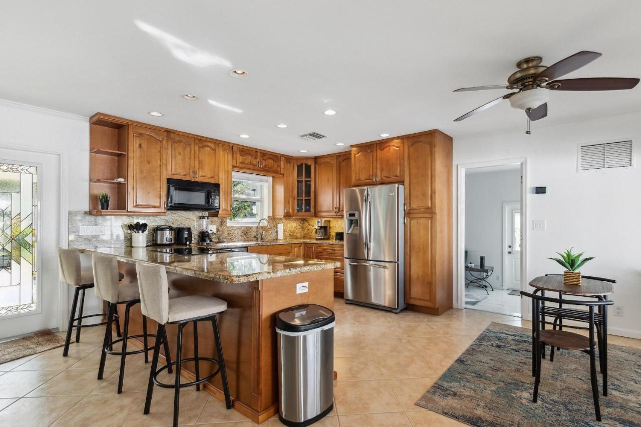 Chic Fort Lauderdale House With Private Pool Eksteriør bilde